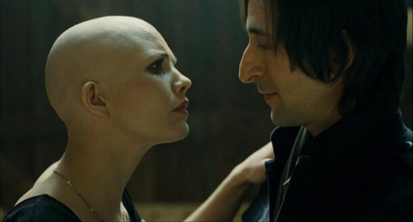 Под скальпелем безумной науки: 10 фильмов и сериалов о жутких экспериментах